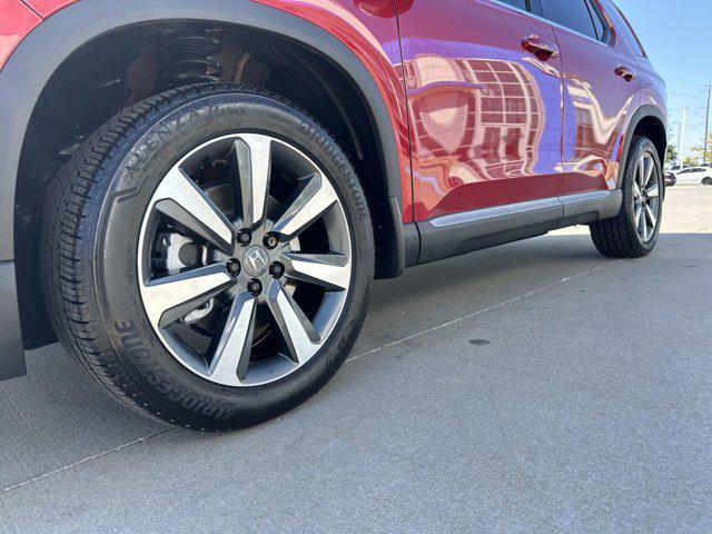 used 2025 Honda Pilot car, priced at $47,000