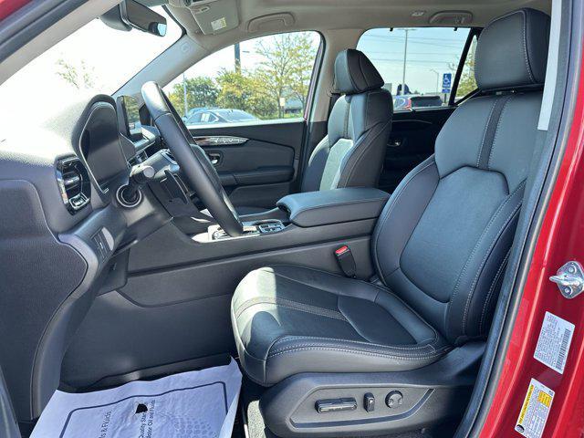 used 2025 Honda Pilot car, priced at $47,000