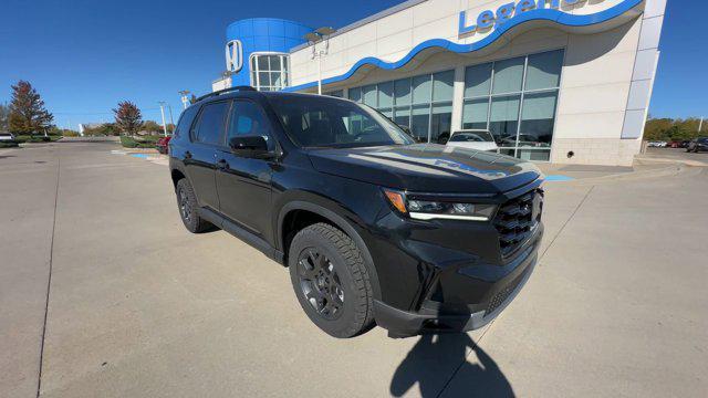 new 2025 Honda Pilot car, priced at $47,895