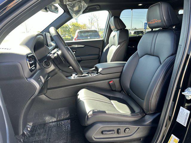 new 2025 Honda Pilot car, priced at $47,895