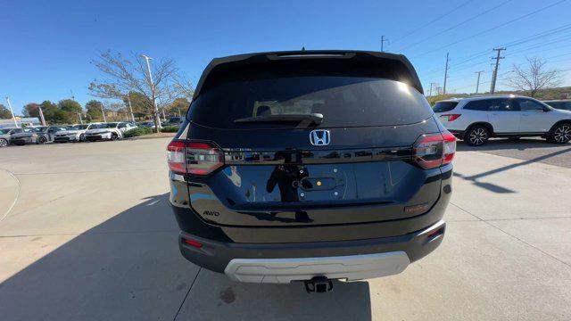 new 2025 Honda Pilot car, priced at $47,895