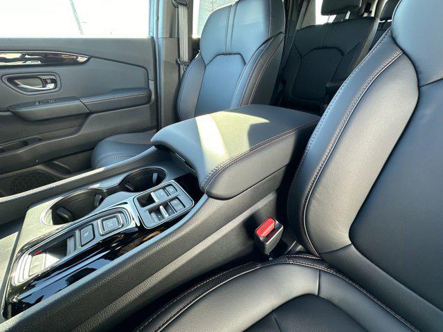 new 2025 Honda Pilot car, priced at $50,895