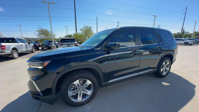 used 2025 Honda Pilot car, priced at $42,800