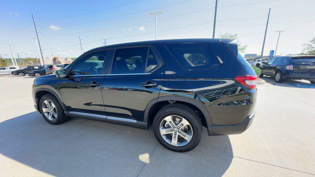 used 2025 Honda Pilot car, priced at $42,800