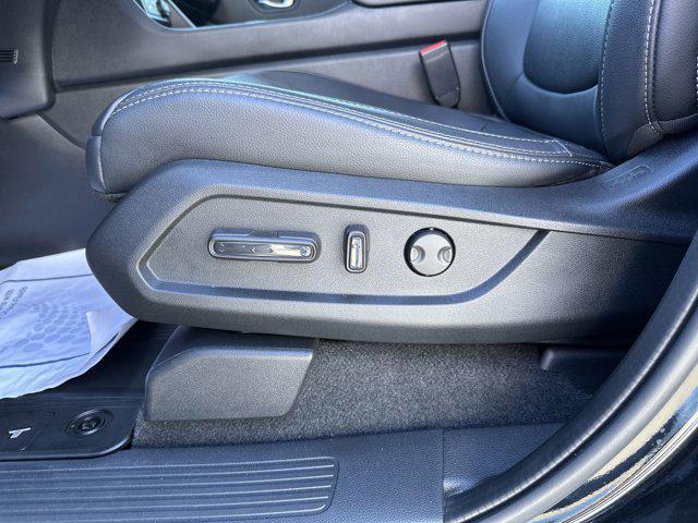 used 2025 Honda Pilot car, priced at $42,800