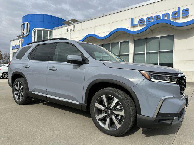 new 2025 Honda Pilot car, priced at $49,780