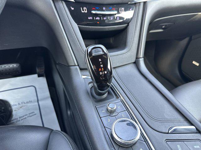 used 2021 Cadillac XT5 car, priced at $21,000