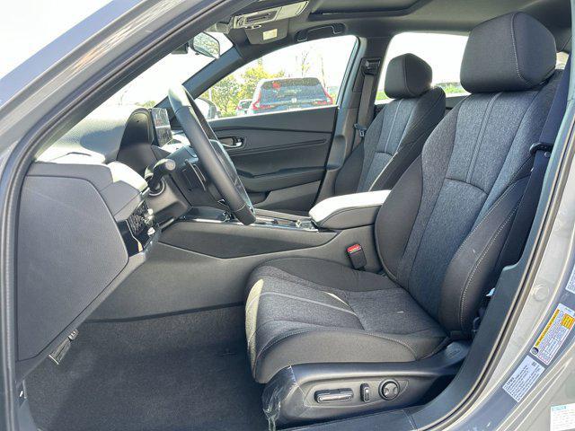 new 2025 Honda Accord Hybrid car, priced at $33,555