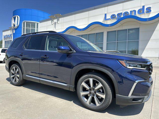 new 2025 Honda Pilot car, priced at $54,530