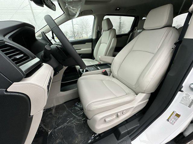 new 2025 Honda Odyssey car, priced at $43,145