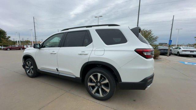 new 2025 Honda Pilot car, priced at $51,505