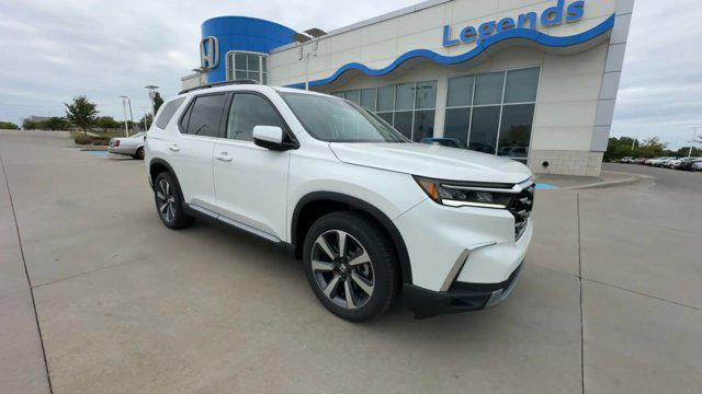 new 2025 Honda Pilot car, priced at $51,505