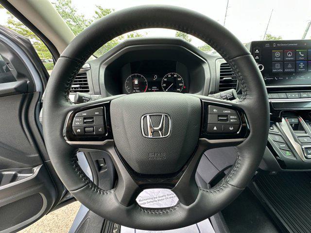 used 2025 Honda Odyssey car, priced at $45,500