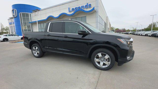 new 2025 Honda Ridgeline car, priced at $43,180