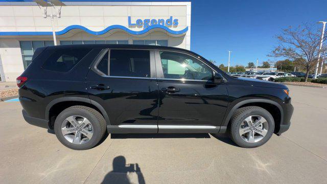 new 2025 Honda Pilot car, priced at $44,095