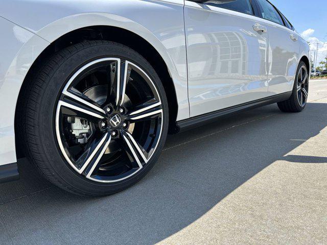 new 2025 Honda Accord Hybrid car, priced at $33,555