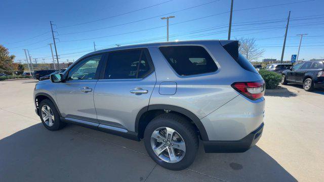 new 2025 Honda Pilot car, priced at $47,095