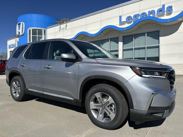 new 2025 Honda Pilot car, priced at $47,095