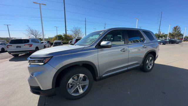 new 2025 Honda Pilot car, priced at $47,095