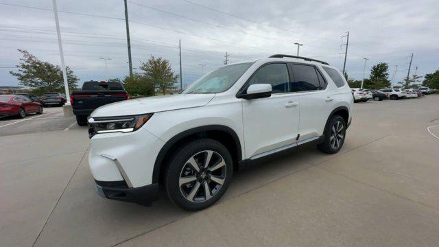 new 2025 Honda Pilot car, priced at $49,940