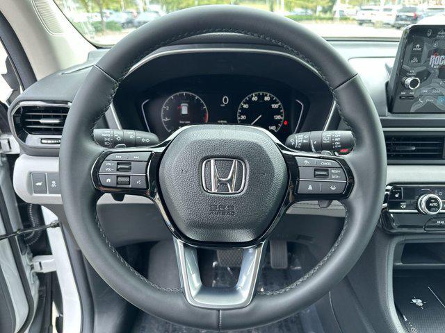 new 2025 Honda Pilot car, priced at $45,123