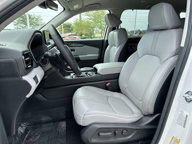 new 2025 Honda Pilot car, priced at $45,123