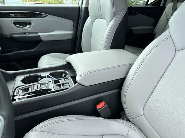 new 2025 Honda Pilot car, priced at $45,123