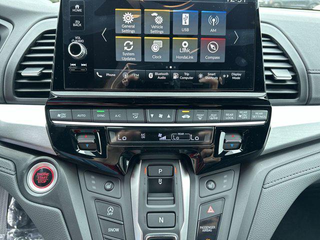 new 2026 Honda Odyssey car, priced at $43,390