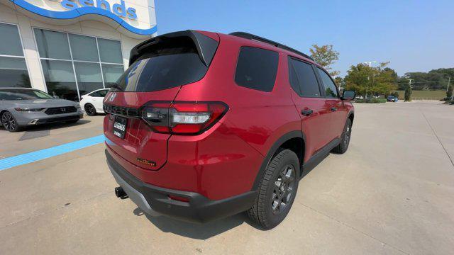 new 2025 Honda Pilot car, priced at $51,350
