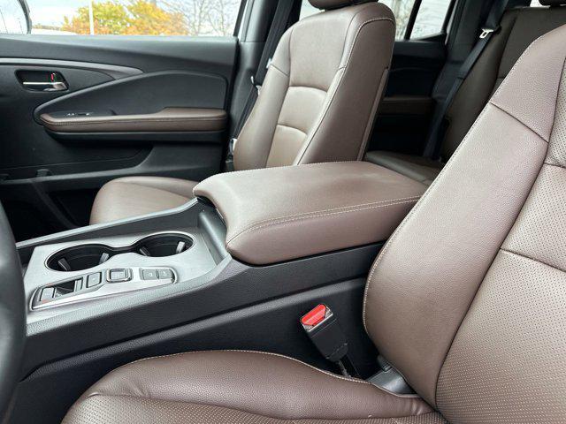 used 2025 Honda Ridgeline car, priced at $38,500