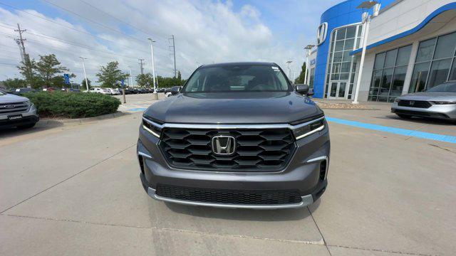 new 2025 Honda Pilot car, priced at $47,050