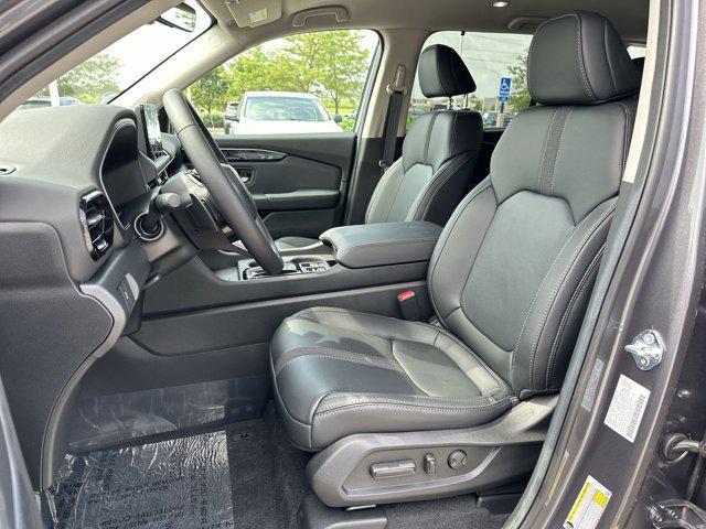 new 2025 Honda Pilot car, priced at $47,050