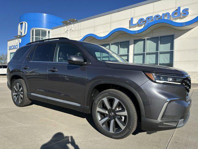 new 2025 Honda Pilot car, priced at $48,095
