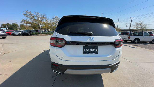 new 2025 Honda Pilot car, priced at $50,450