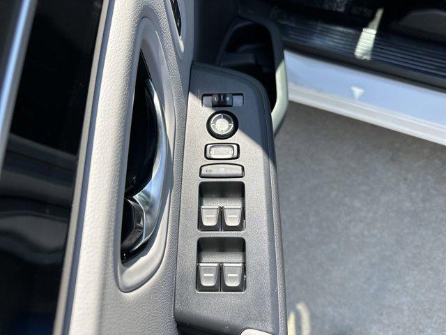 new 2025 Honda Pilot car, priced at $50,450