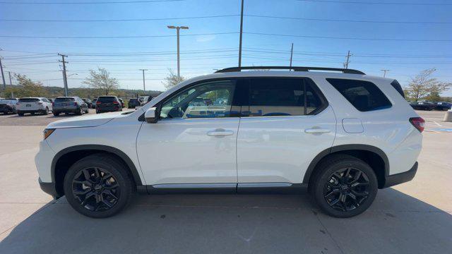 new 2025 Honda Pilot car, priced at $50,450