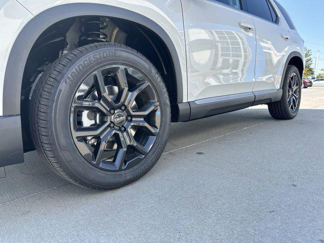new 2025 Honda Pilot car, priced at $50,450