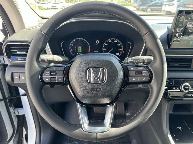 new 2025 Honda Pilot car, priced at $47,550