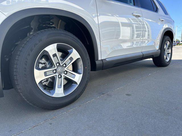 new 2025 Honda Pilot car, priced at $47,550