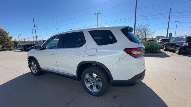 new 2025 Honda Pilot car, priced at $47,550