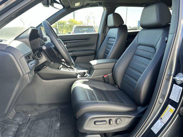 new 2026 Honda CR-V Hybrid car, priced at $39,925