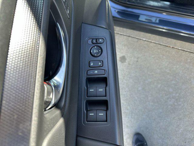 new 2026 Honda CR-V Hybrid car, priced at $39,925