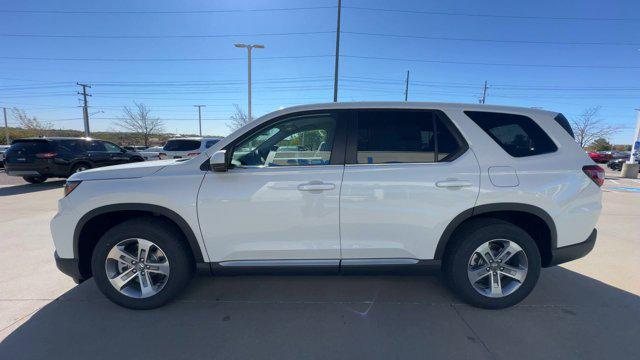 new 2025 Honda Pilot car, priced at $45,280
