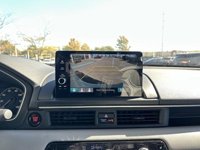 new 2025 Honda Pilot car, priced at $45,280