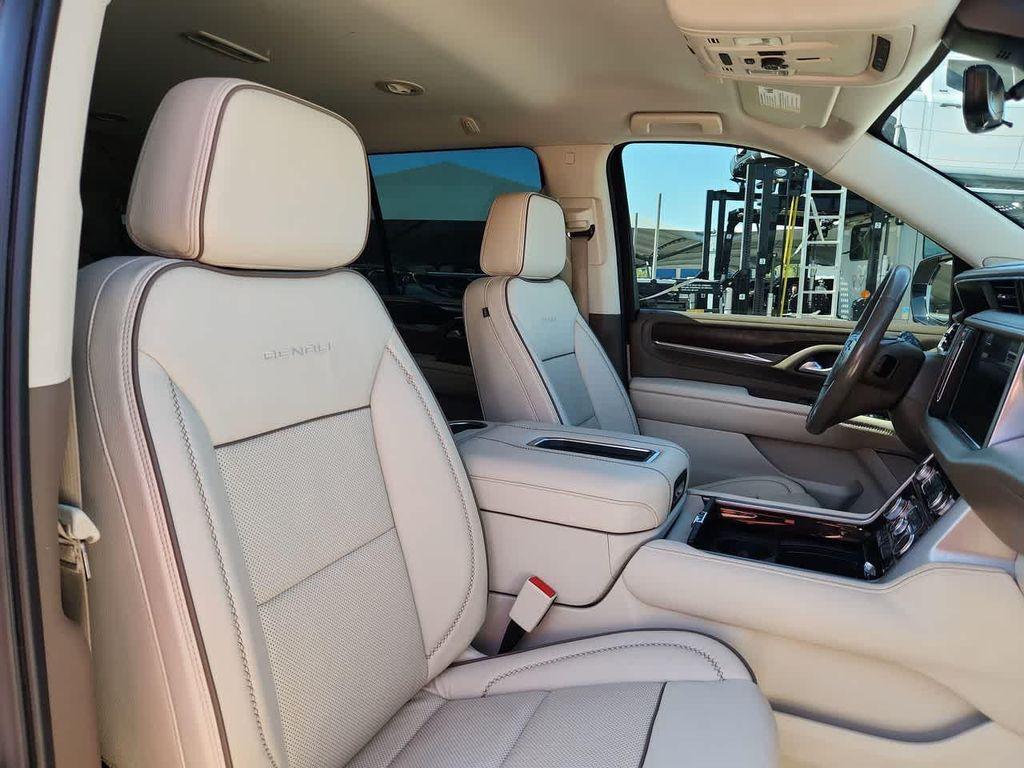 used 2022 GMC Yukon car, priced at $59,986