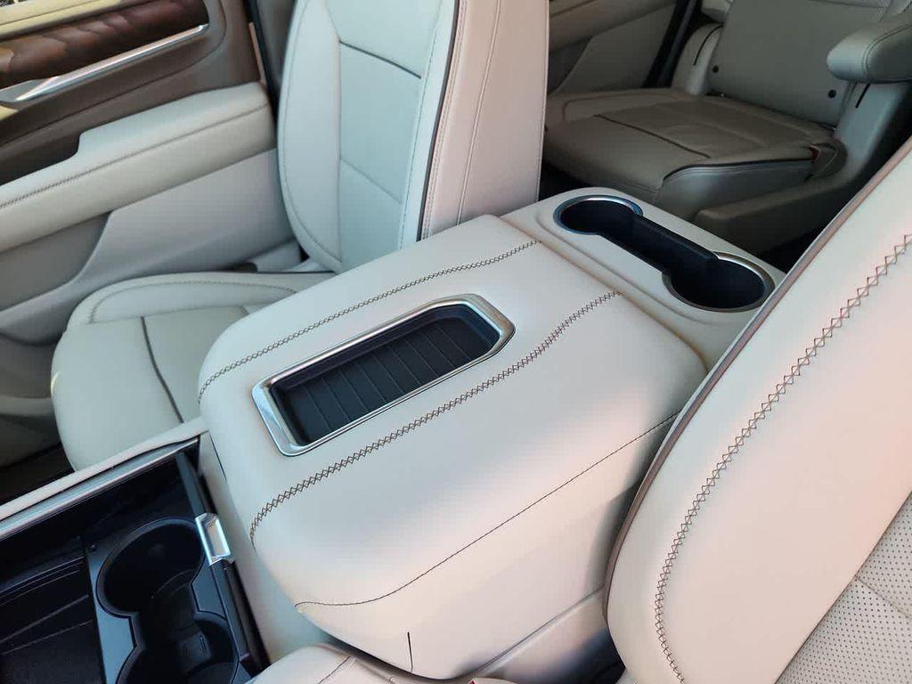 used 2022 GMC Yukon car, priced at $59,986