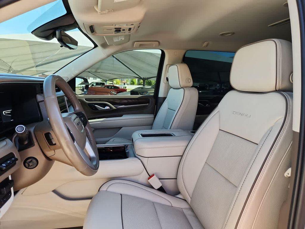 used 2022 GMC Yukon car, priced at $59,986