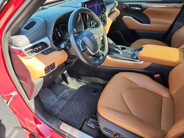 used 2023 Toyota Highlander car, priced at $45,986