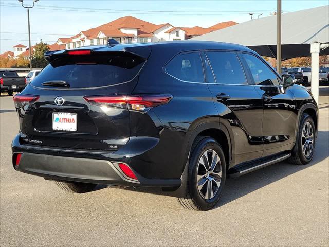 used 2024 Toyota Highlander car, priced at $45,986