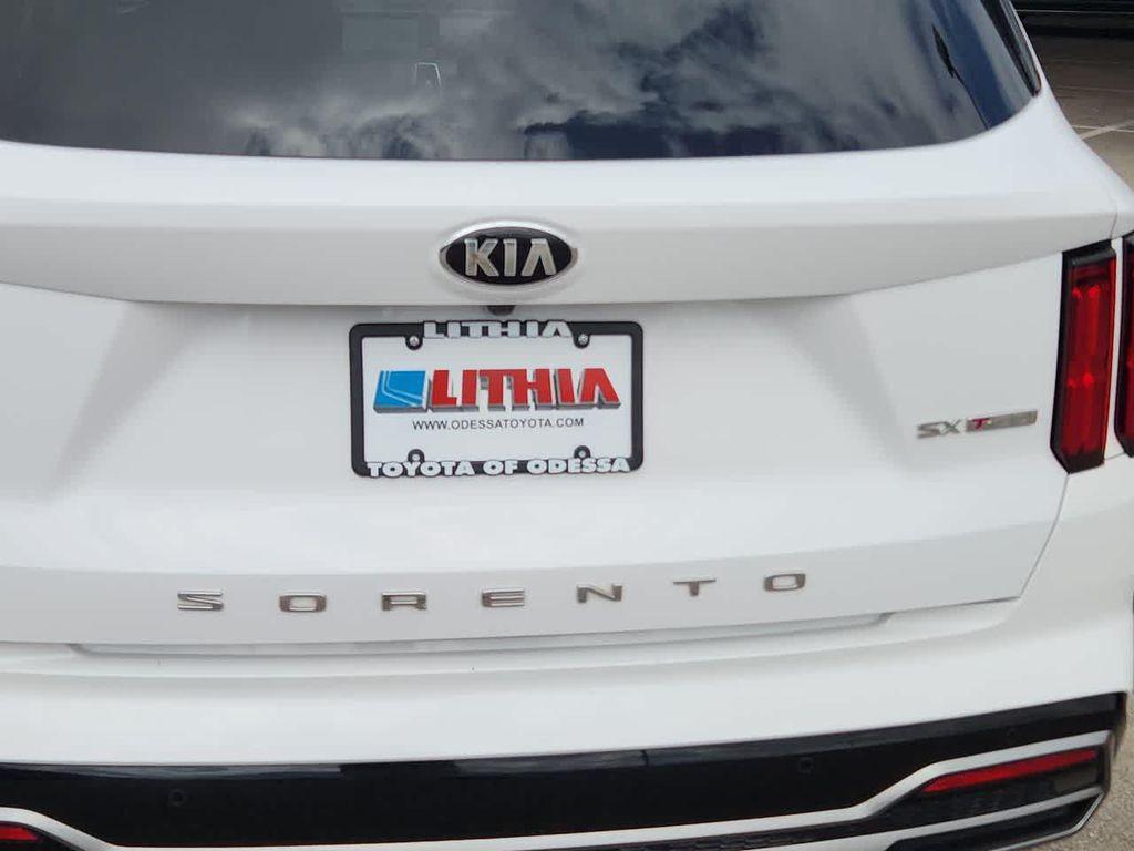 used 2021 Kia Sorento car, priced at $26,988